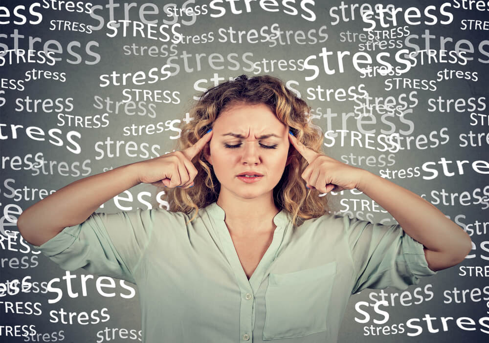 ストレスニキビってなんでできるの？